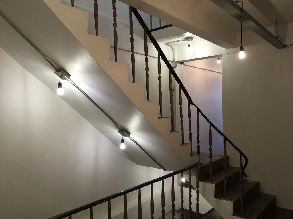 42 Guest House Bangkok Zewnętrze zdjęcie