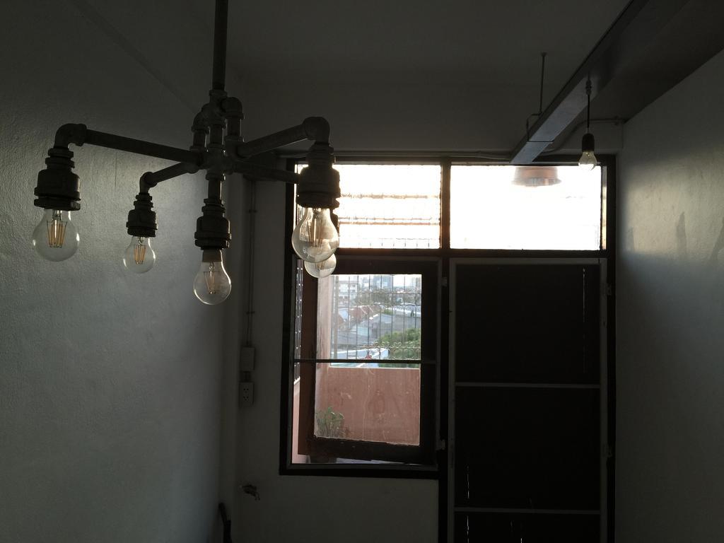42 Guest House Bangkok Zewnętrze zdjęcie