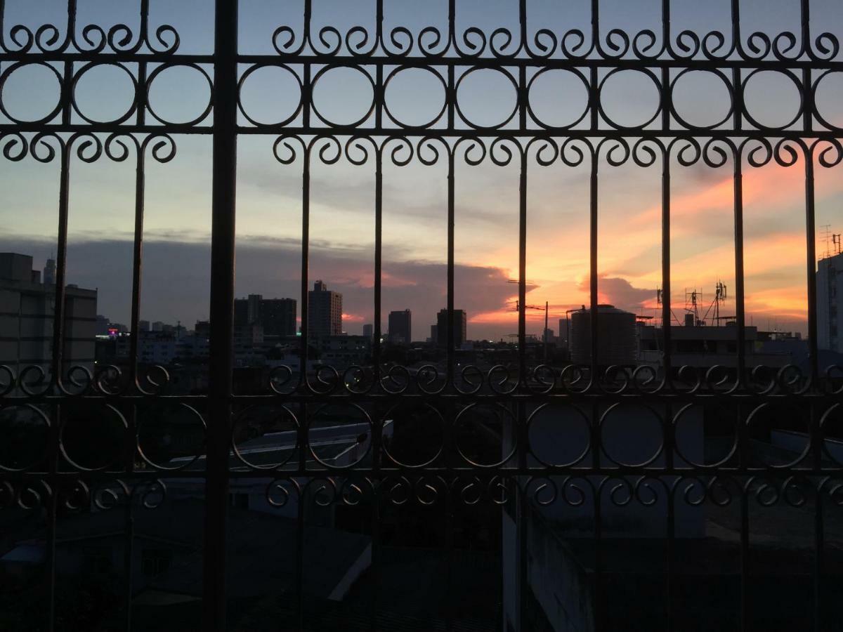 42 Guest House Bangkok Zewnętrze zdjęcie